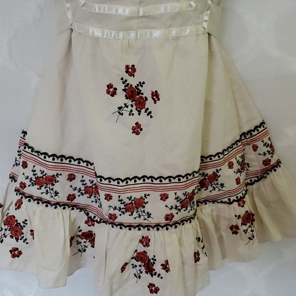 Top - Picture 3 of 16